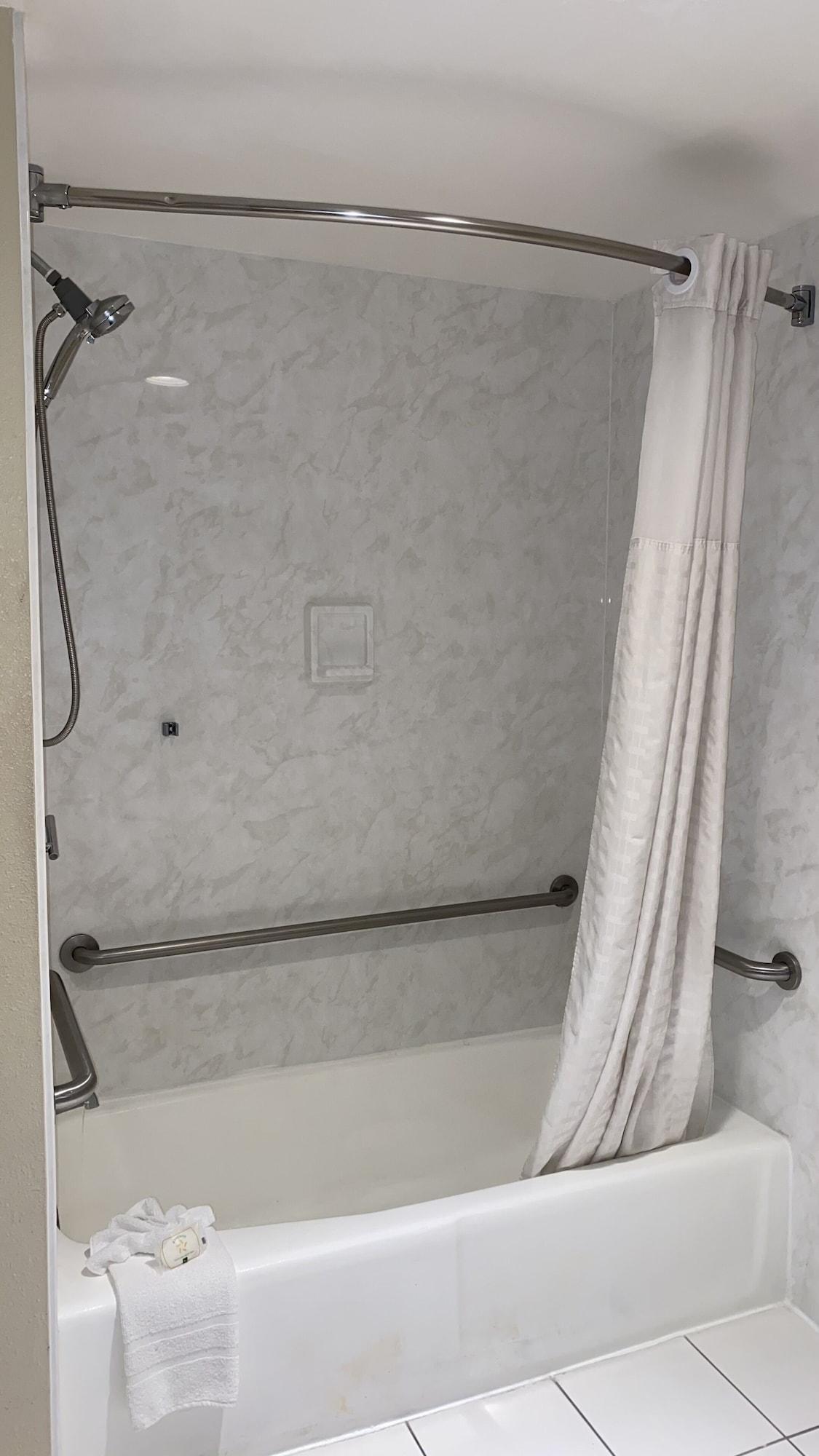 Inn Quality Near Ucr And Downtown