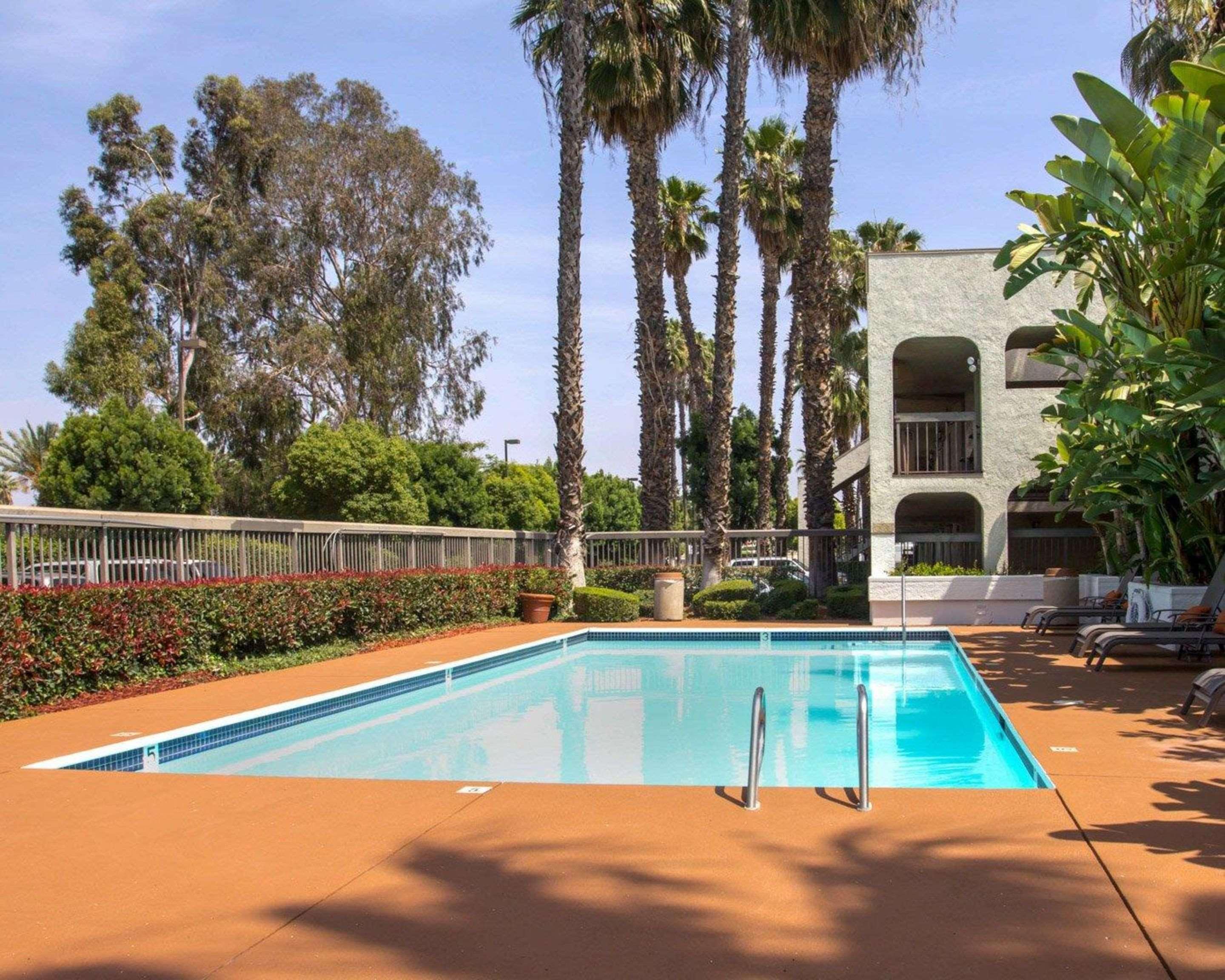 Inn Quality Near Ucr And Downtown
