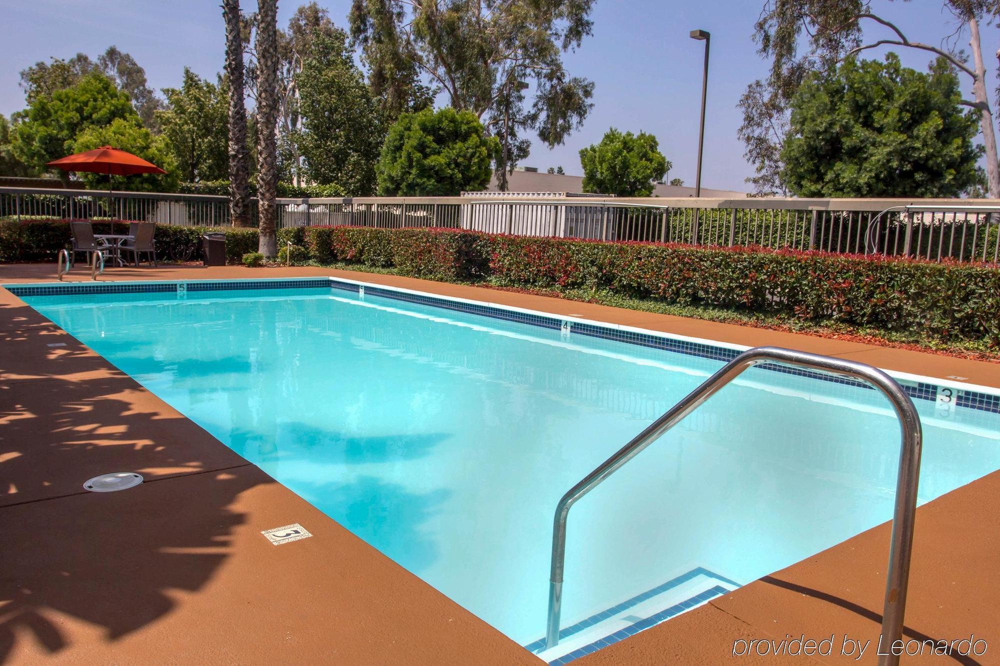 Inn Quality Near Ucr And Downtown 2*