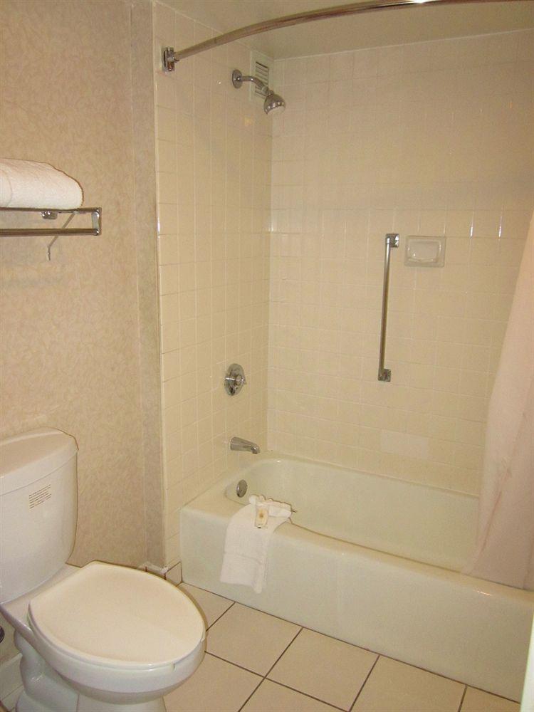 Quality Near Ucr And Downtown Inn 2*