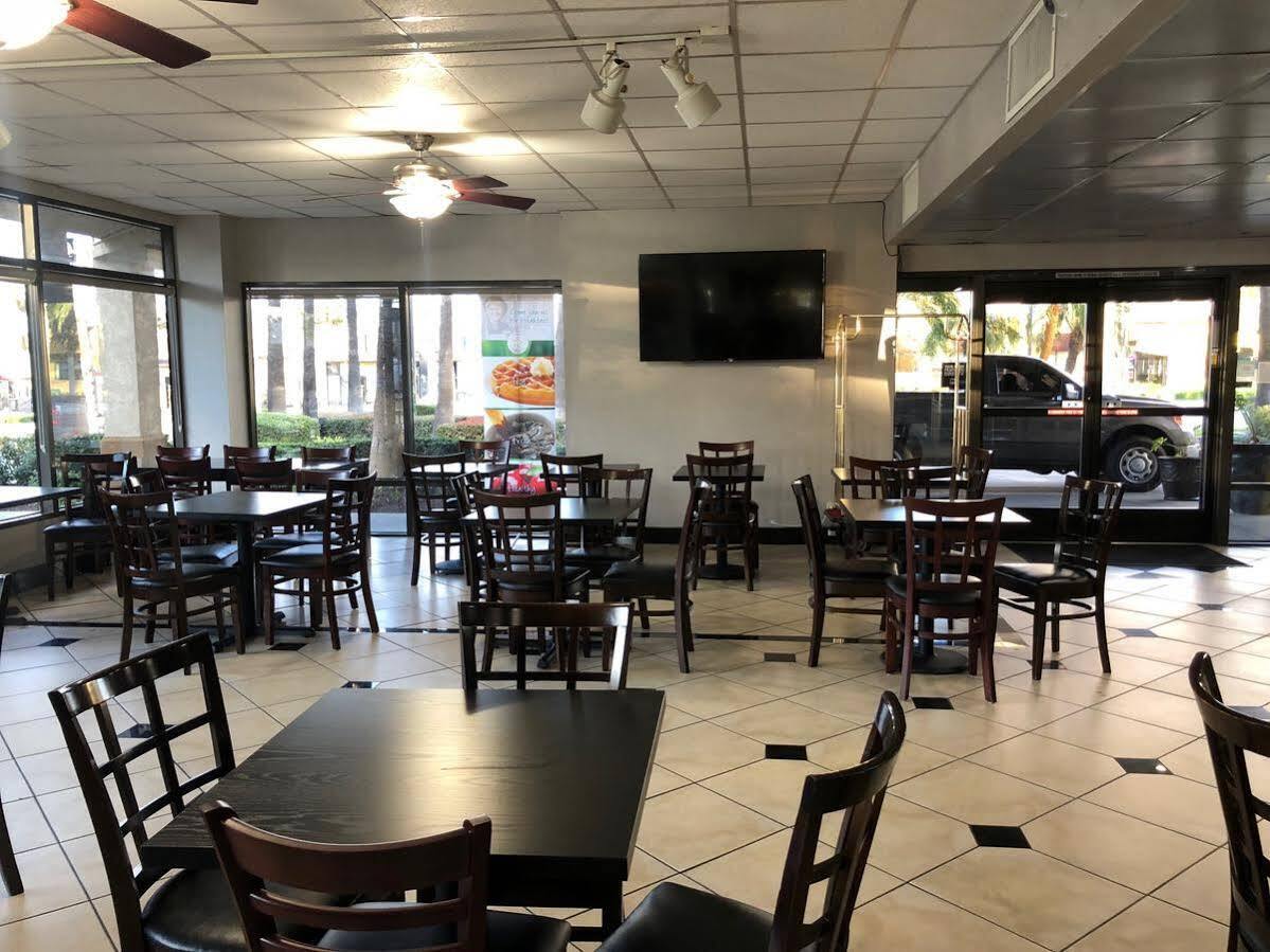 Inn Quality Near Ucr And Downtown 2*